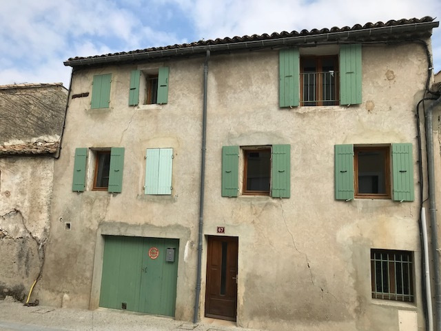 VILLEDIEU - Maison de village rénovée avec climatisation - image n°1
