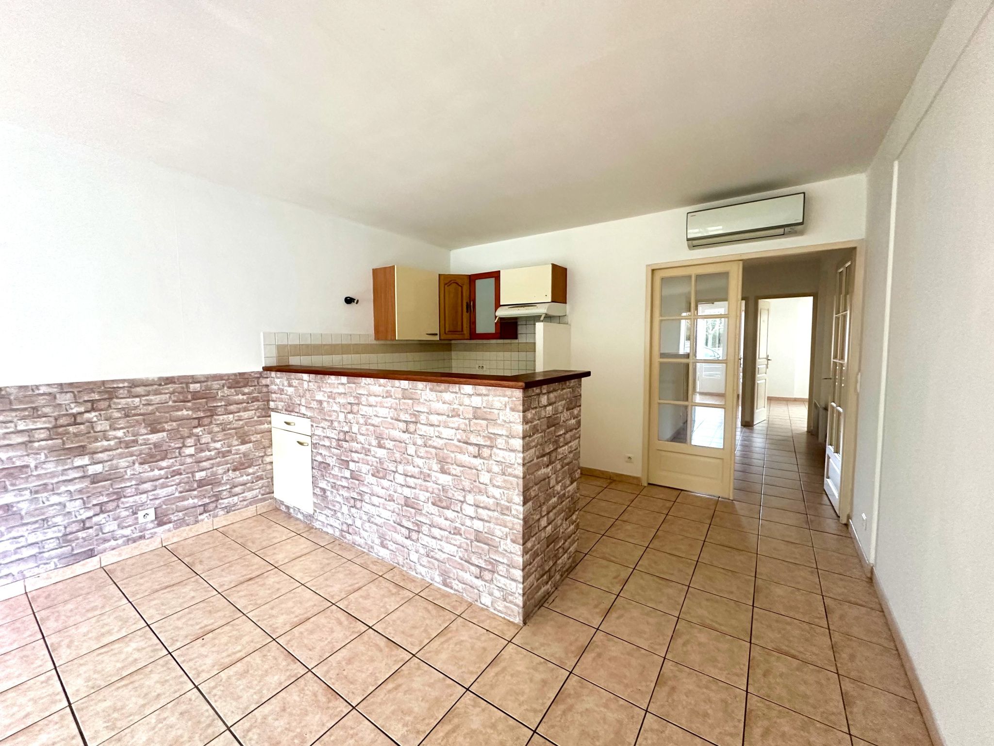MAISON DE PLAIN PIED T3 AVEC GARAGE - MOLLANS SUR OUVEZE