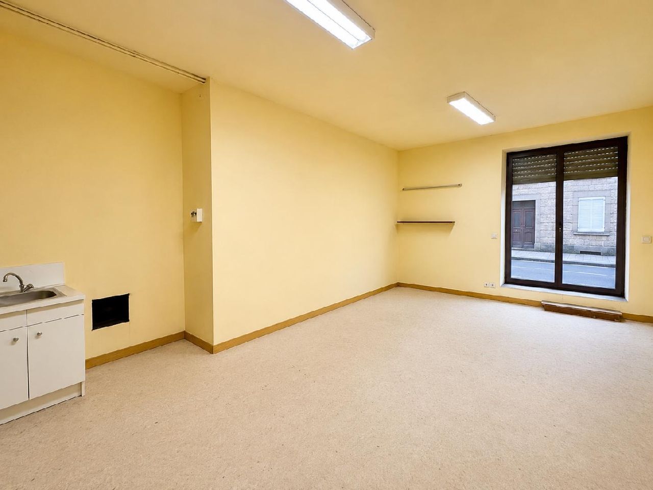 Vaison Centre - Local commercial - 30,5 m2 - image n°1