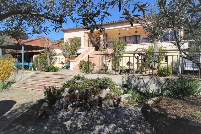 NYONS - VILLA CENTRE VILLE - image n°1