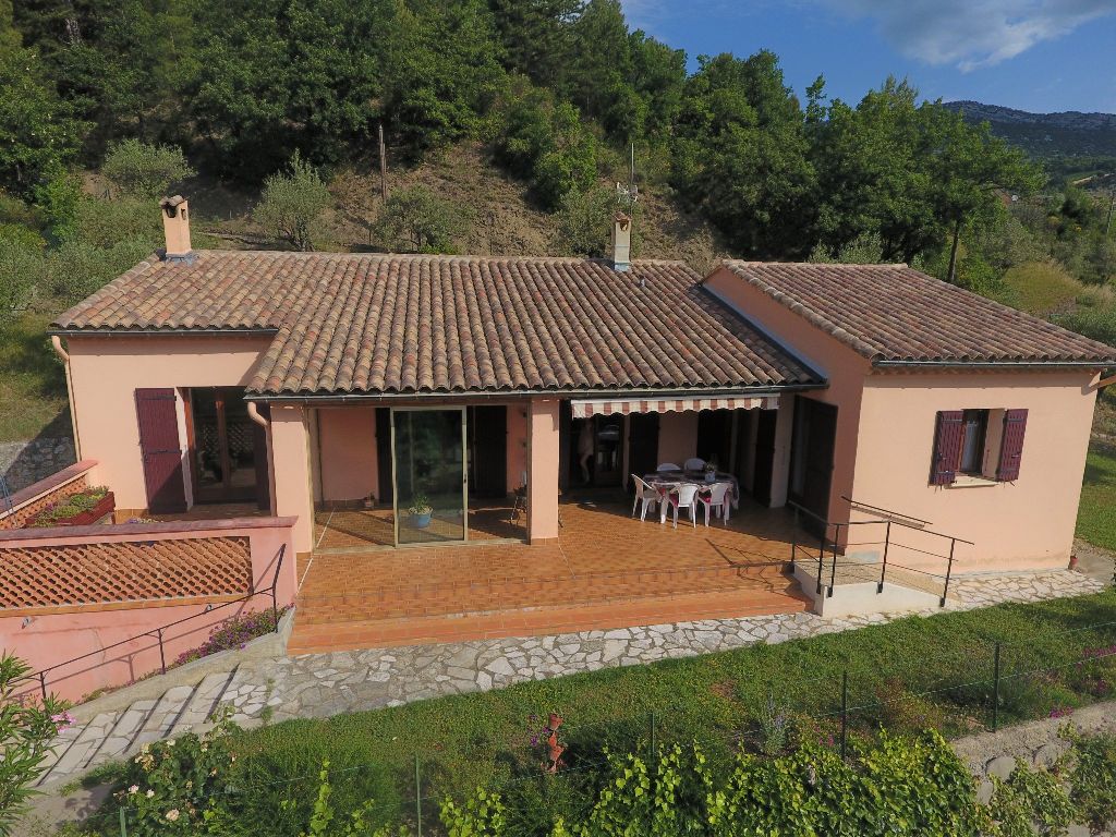 BUIS LES BARONNIES - VILLA AVEC GRAND TERRAIN ET VUE