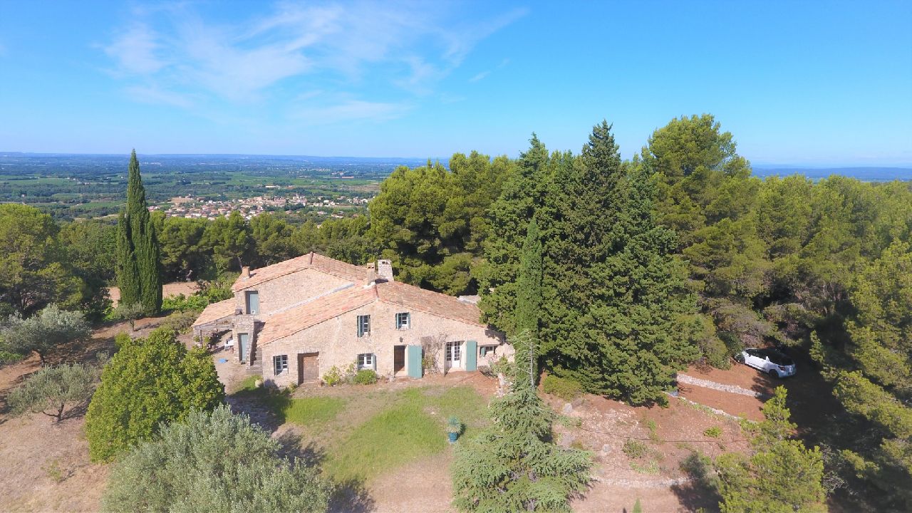 SECTEUR DENTELLES - RARE - MAISON EN PIERRE