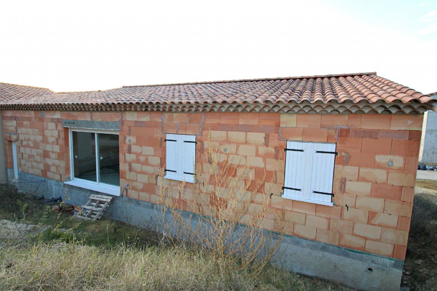 VALREAS - MAISON NEUVE DE 109 M2 AVEC JARDIN