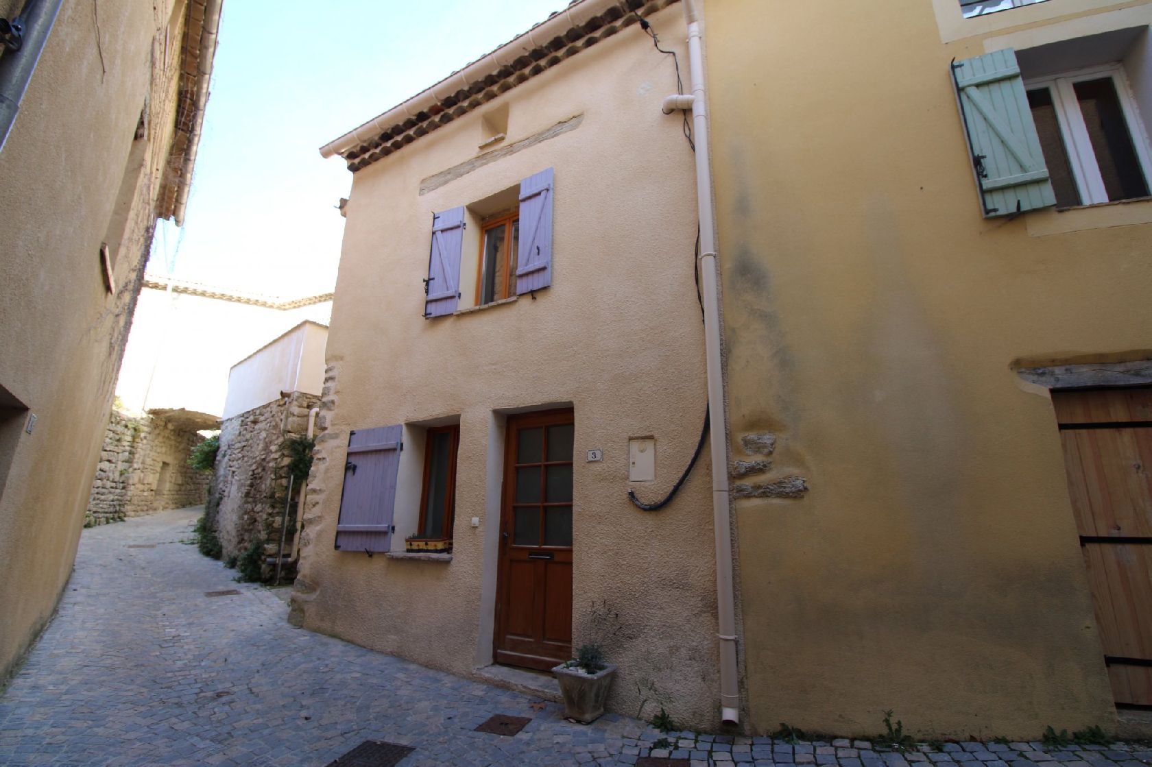 MOLLANS SUR OUVEZE - EXCLUSIVITE - MAISON DE VILLAGE AVEC TE