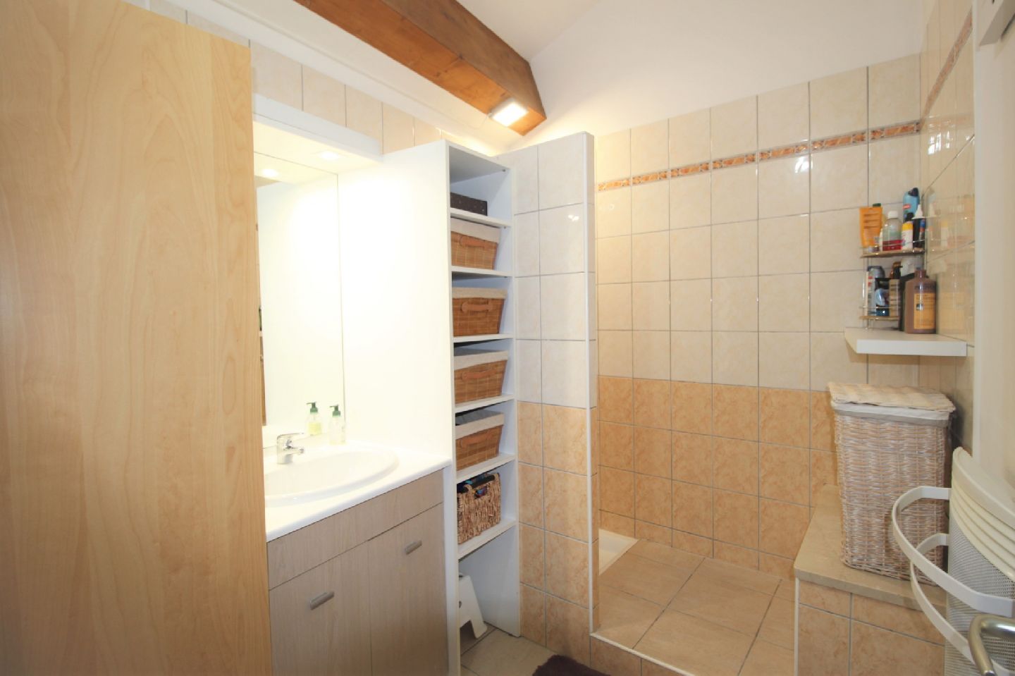 VAISON CENTRE - APPARTEMENT T3 DE 71M2 AVEC TERRASSE - image n°1