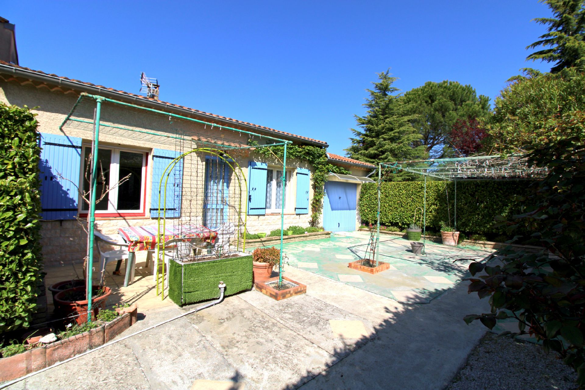 VAISON PROCHE CENTRE - MAISON DE PLAIN PIED