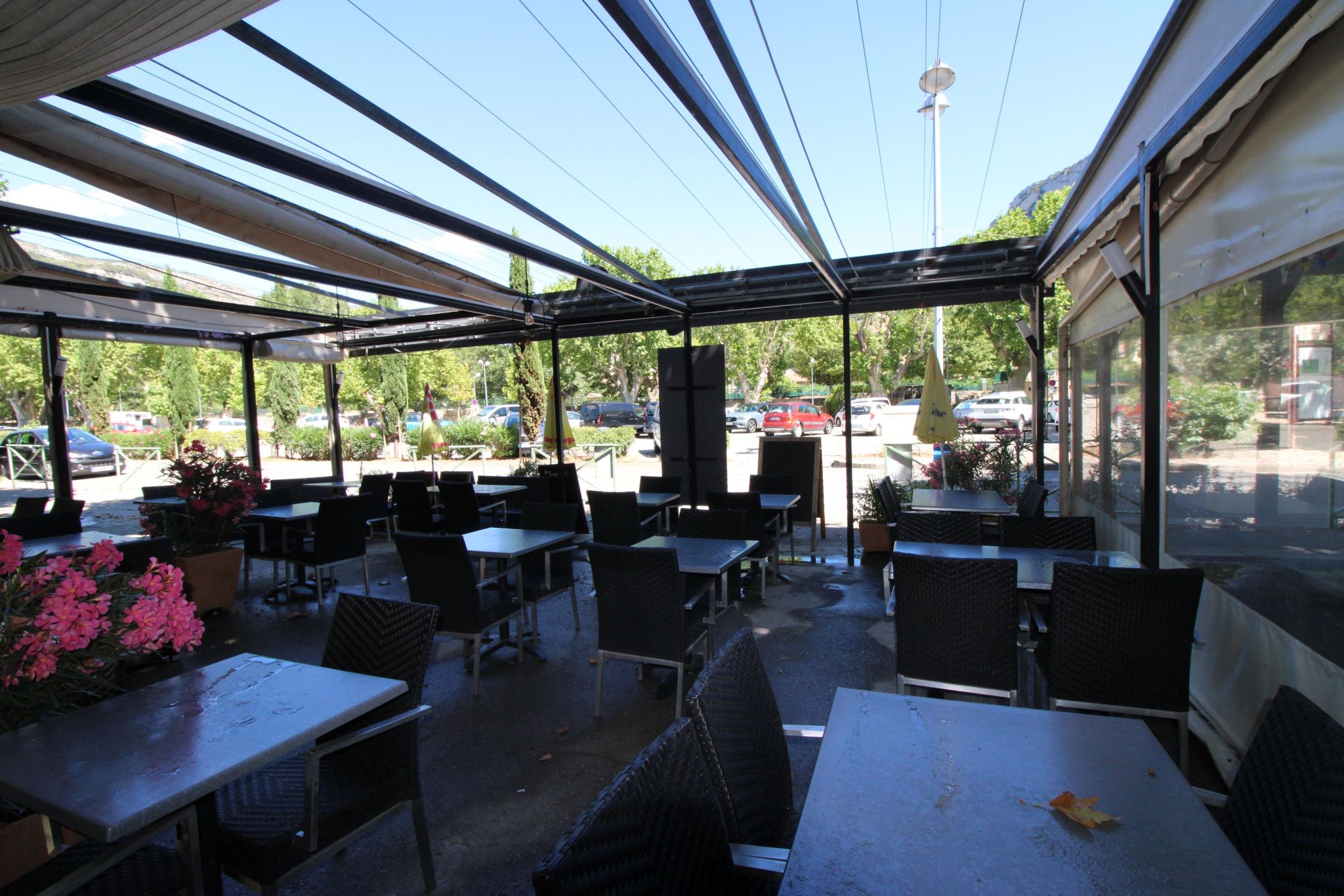 BUIS LES BARONNIES- ENSEMBLE IMMOBILIER AVEC LOCAL COMMERCIA