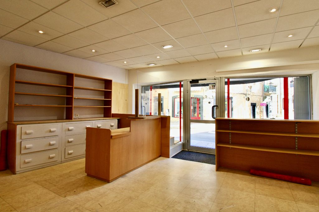 Vaison hyper centre - Maison de village avec commerce - image n°1