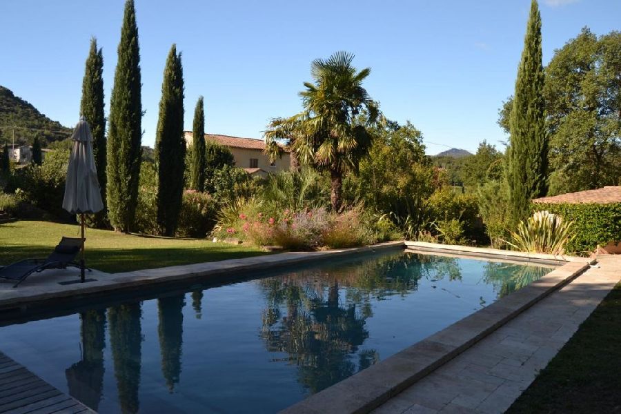 5 MN DE VAISON LA ROMAINE - VILLA AVEC PISCINE ET TERRAIN AR - image n°1