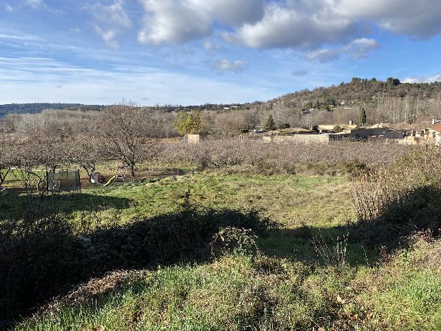 MOLLANS SUR OUVEZE - TERRAIN A BATIR DE 945m2 - image n°1