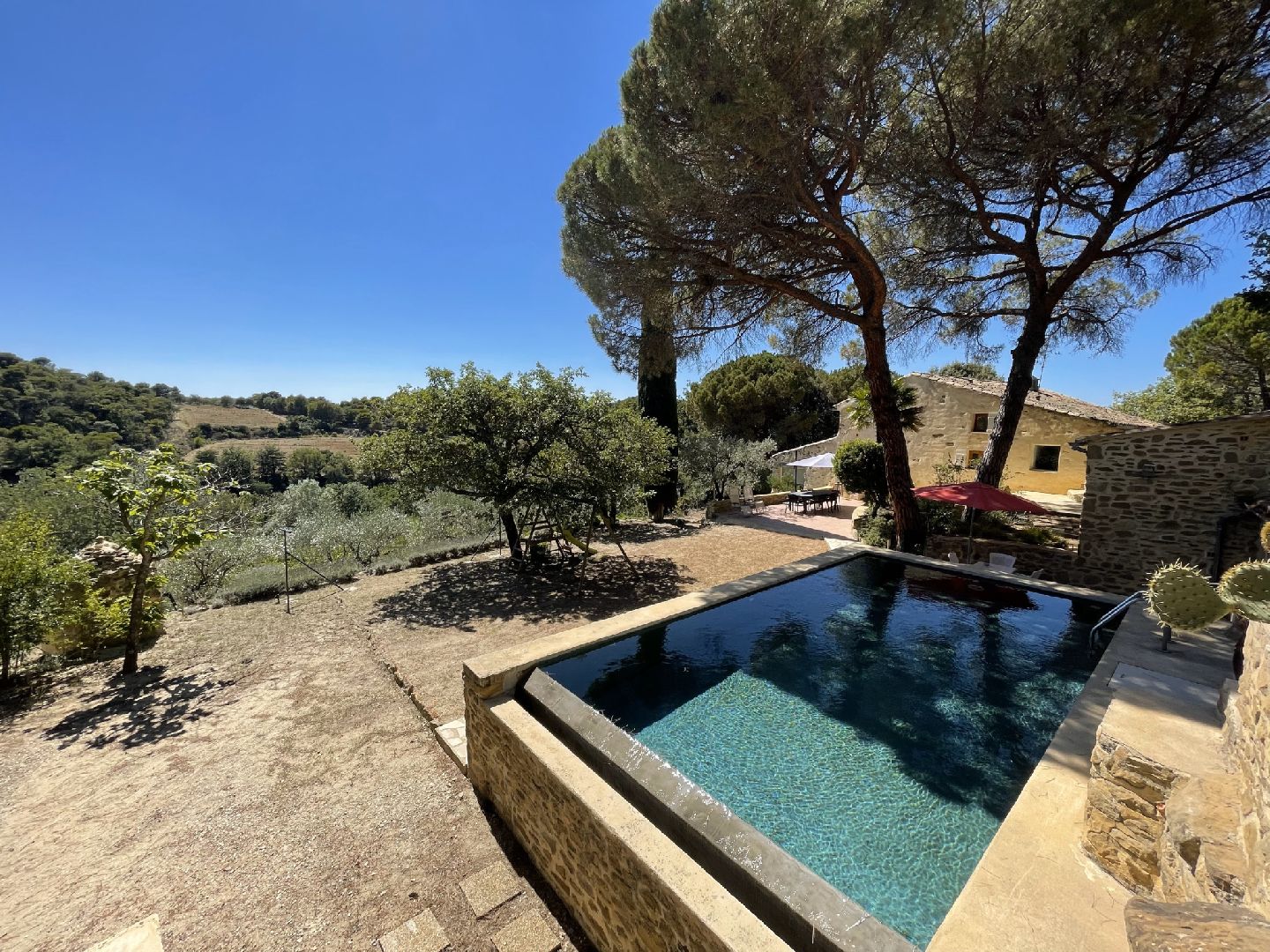 SECTEUR VAISON - MAS EN PIERRE AVEC VUE AU CALME - TERRAIN 7