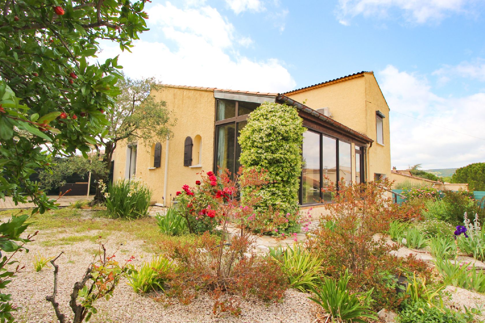 VAISON PROCHE CENTRE - VILLA DANS QUARTIER CALME