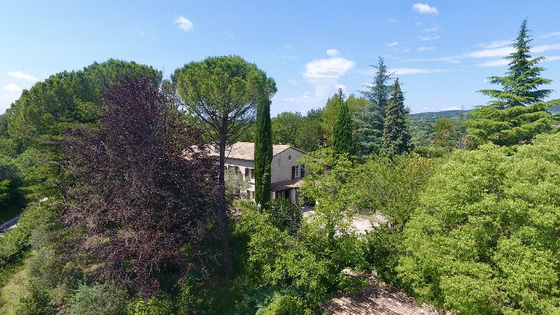 VAISON CENTRE - MAISON DE 269 M2 SUR TERRAIN DE 2200 M2 - image n°1