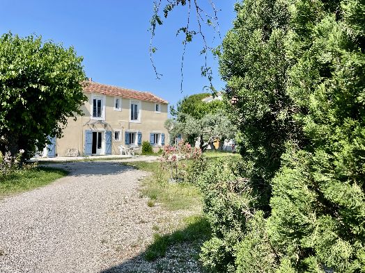5 MIN DE VAISON - MAISON RENOVEE AVEC JARDIN - image n°1