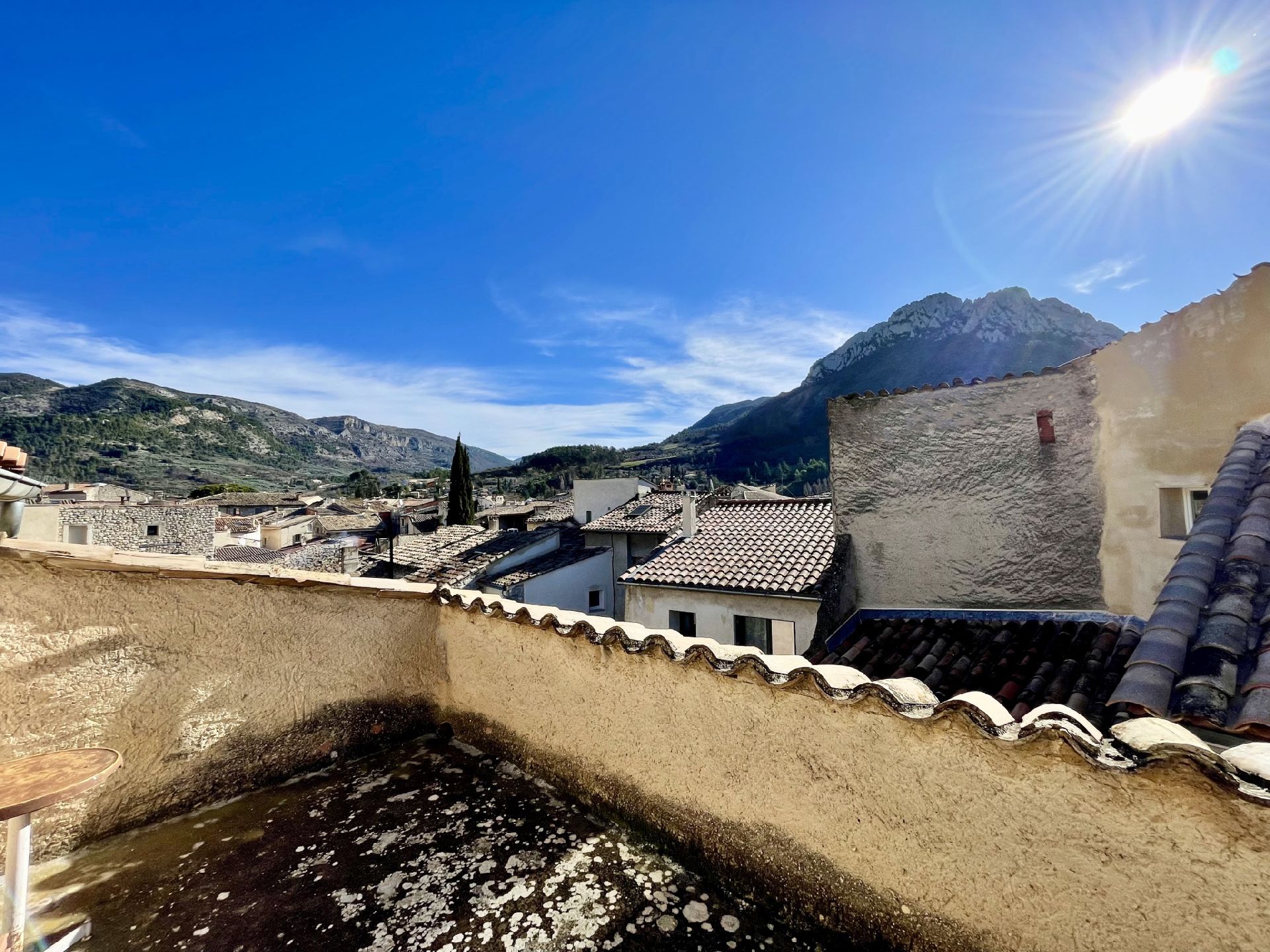 BUIS LES BARONNIES - MAISON DE VILLAGE + STUDIO