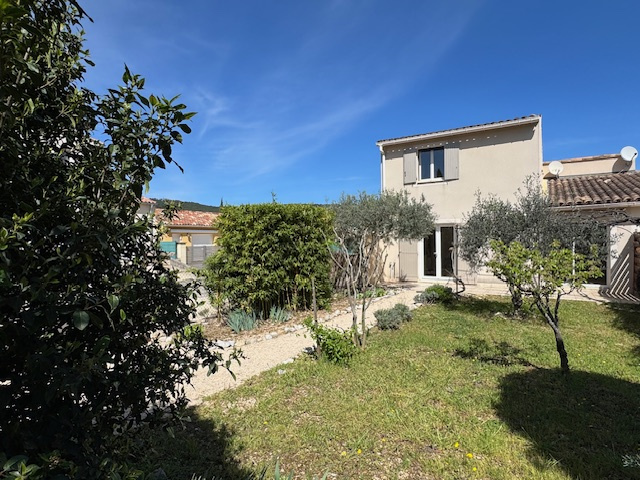 5 MIN VAISON - VILLA AU CALME / JARDIN / GARAGE
