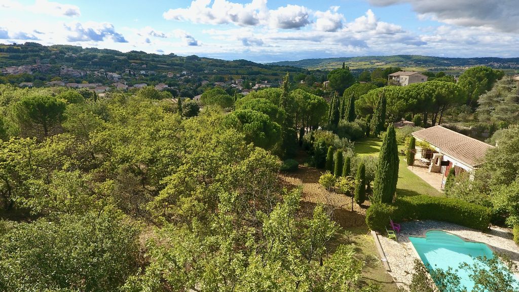 ENTRE VAISON ET NYONS - MAISON DE PLAIN PIED AVEC TERRAIN AR