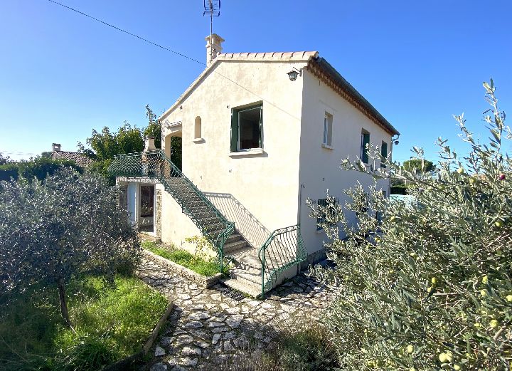 CARPENTRAS - MAISON AVEC GARAGE ET TERRASSE - image n°1