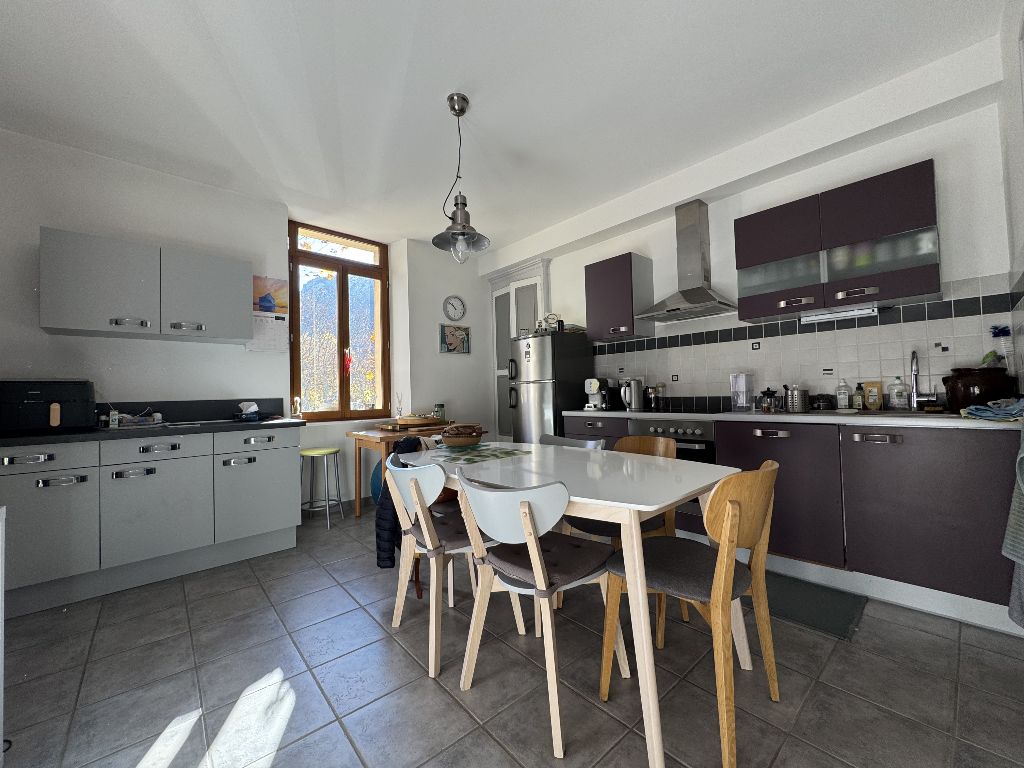 BUIS LES BARONNIES- CHARMANT APPARTEMENT T3 CENTRE VILLE - image n°1