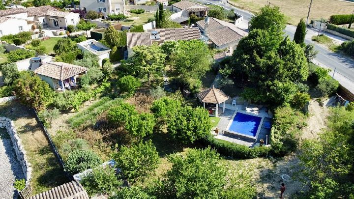 VAISON LA ROMAINE - ENSEMBLE IMMOBILIER DE TOURISME AVEC PIS - image n°1