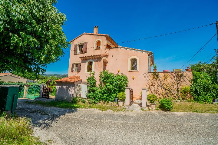 VAISON LA ROMAINE - MAISON AVEC TERRASSES ET GARAGES - image n°1