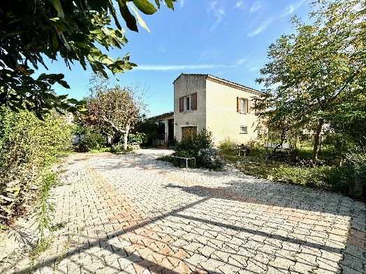 VILLA AU CALME AVEC JARDIN - CENTRE DE VAISON LA ROMAINE - image n°1