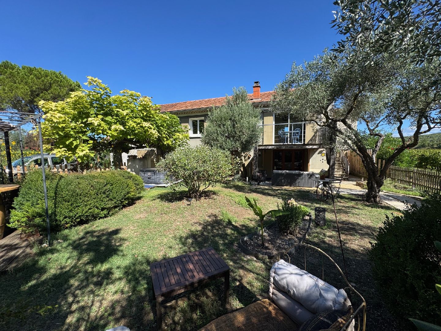 EN CAMPAGNE -  VAISON LA ROMAINE - MAISON RENOVEE AVEC DEPEN