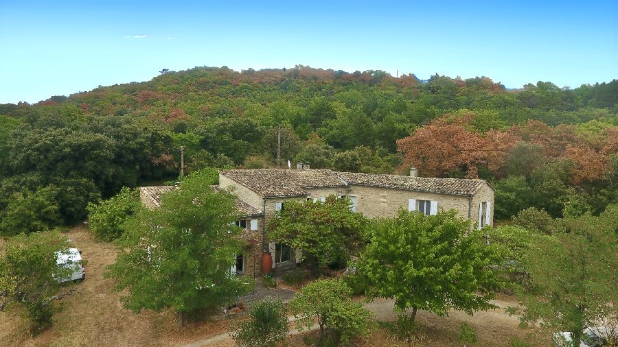 GRIGNAN - MAS AVEC 4 LOGEMENTS - image n°1