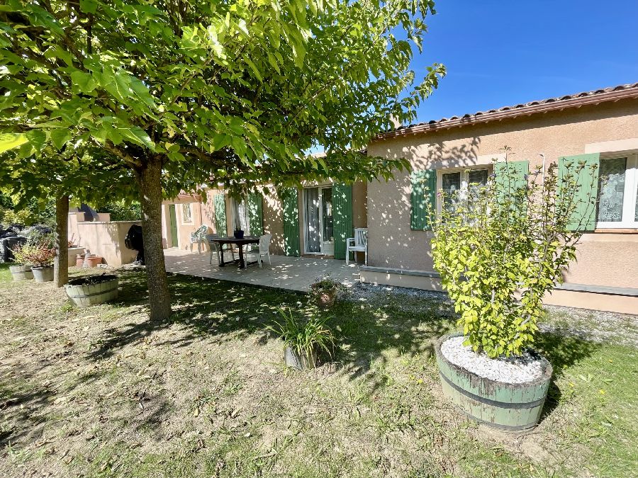 5 MIN DE VAISON - MAISON DE PLAIN-PIED SUR TERRAIN DE 1460 m