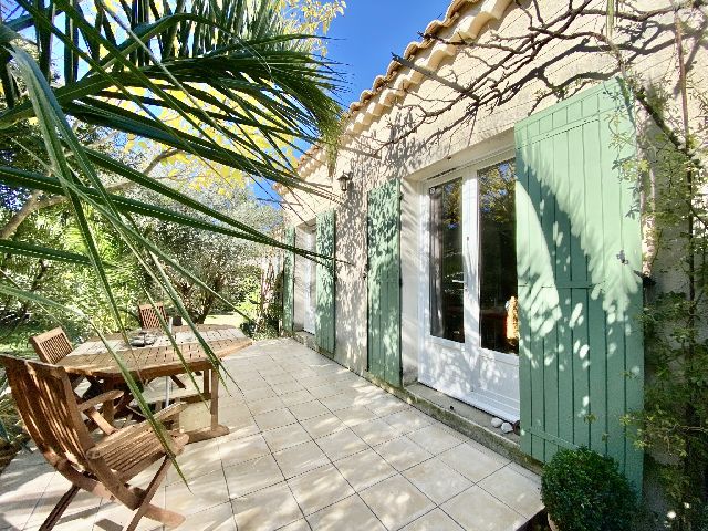 PROCHE SAINTE-CECILE - BELLE MAISON DE PLAIN-PIED ET GARAGE - image n°1