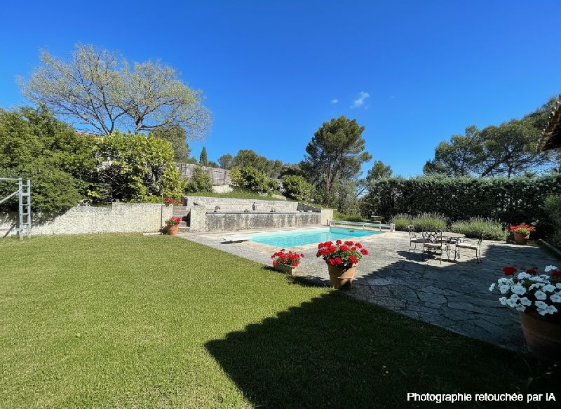 VAISON LA ROMAINE - MAISON AVEC PISCINE ET TERRAIN ARBORE - image n°1