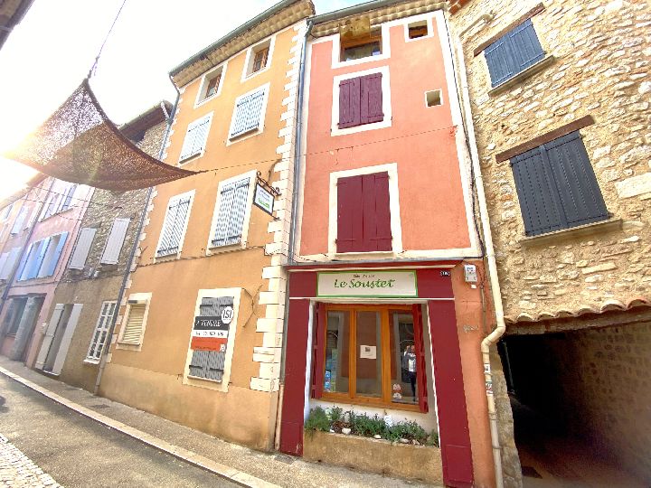 CENTRE VILLE BUIS - IMMEUBLE 271M2 APPARTEMENT + CHAMBRES GÎ - image n°1