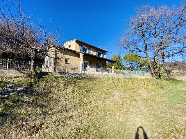 15MN DE VAISON - BELLE VILLA AVEC VUE ET GARAGE - image n°1