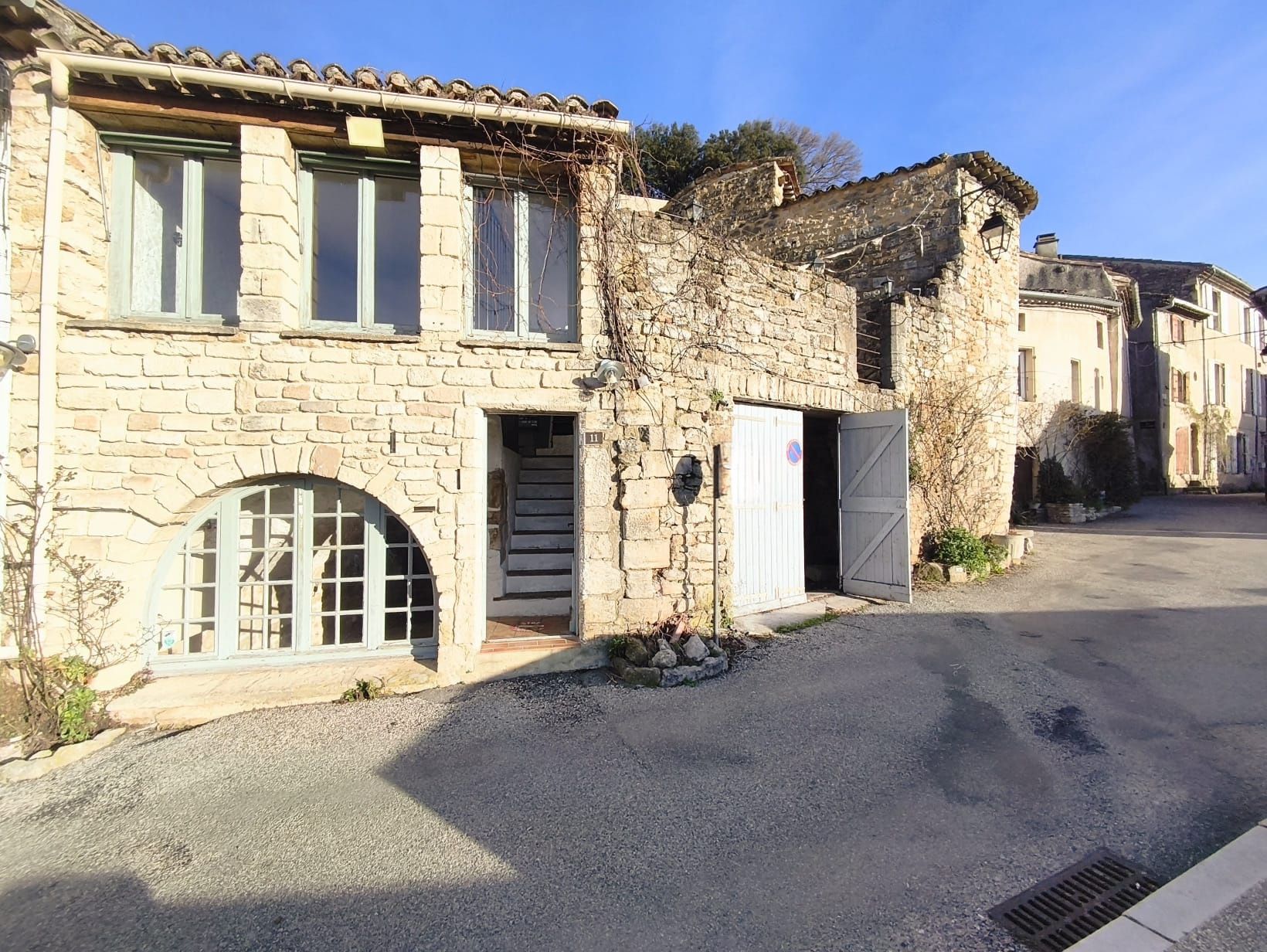 MURS COMMERCIAUX - GRIGNAN
