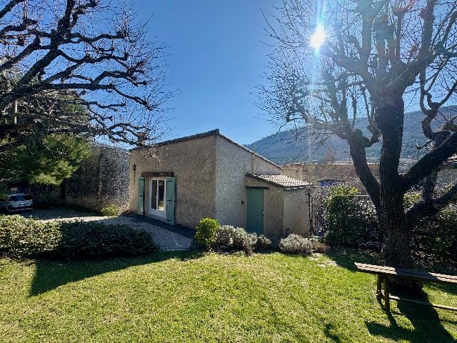 PROCHE BUIS LES BARONNIES- MAISON DE VILLAGE AVEC DEUX LOGEM - image n°1