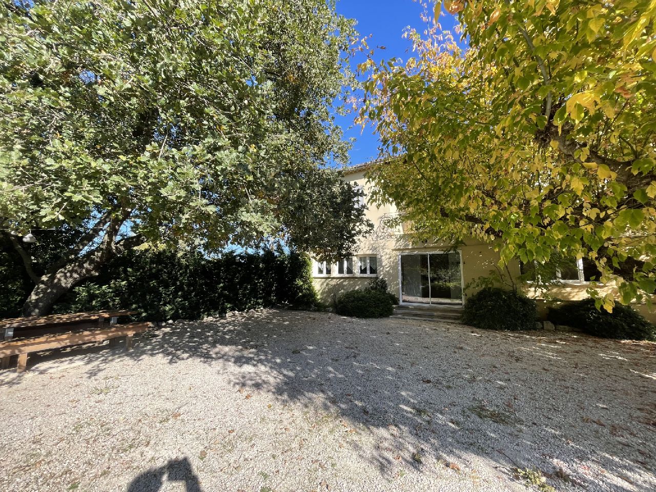 VAISON - BELLE MAISON 300M2 AVEC PISCINE