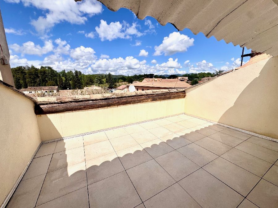 VAISON CENTRE - DUPLEX RENOVE AVEC TERRASSE - image n°1