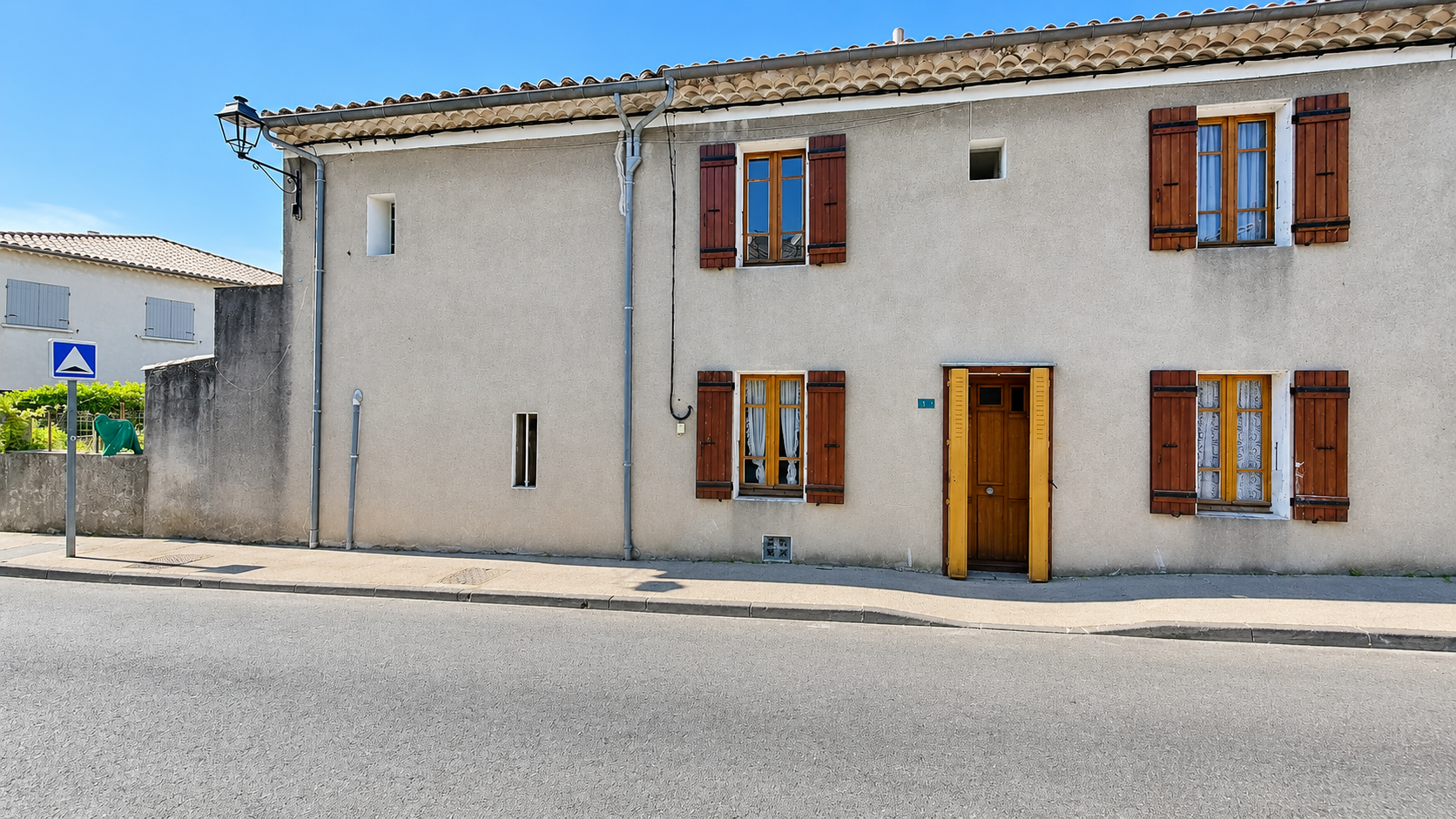 MAISON DE VILLAGE + TERRASSE - image n°1