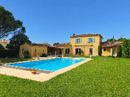 VILLA CENTRE VALREAS - QUARTIER CALME - image n°1