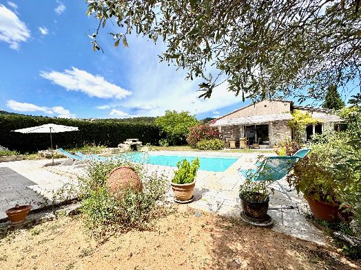 A 5 MIN DE VAISON - VILLA DE PLAIN PIED AVEC JARDIN ET PISCI - image n°1