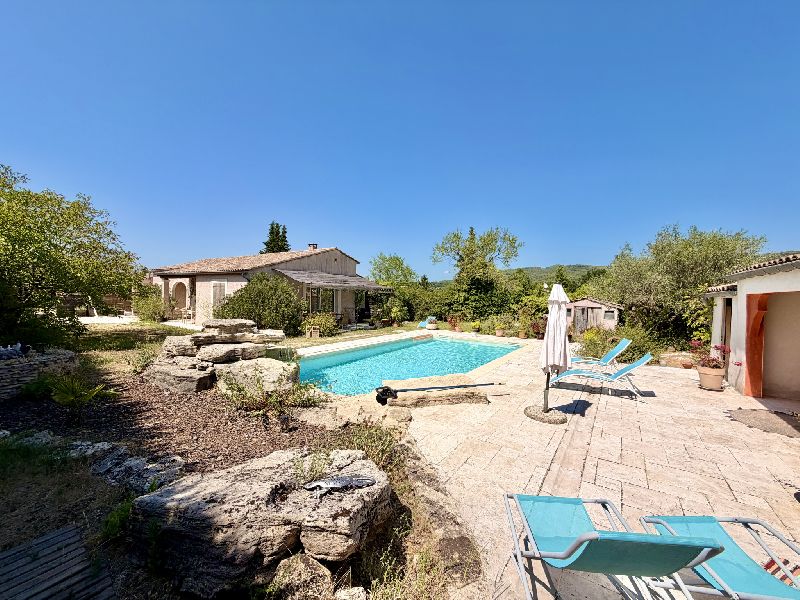 A 5 MIN DE VAISON - VILLA DE PLAIN PIED AVEC JARDIN ET PISCI - image n°1